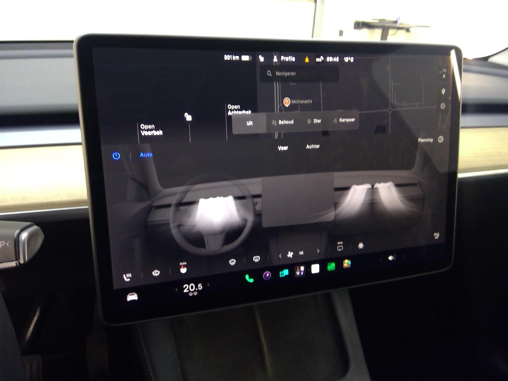 Foto 15 van Tesla Model Y