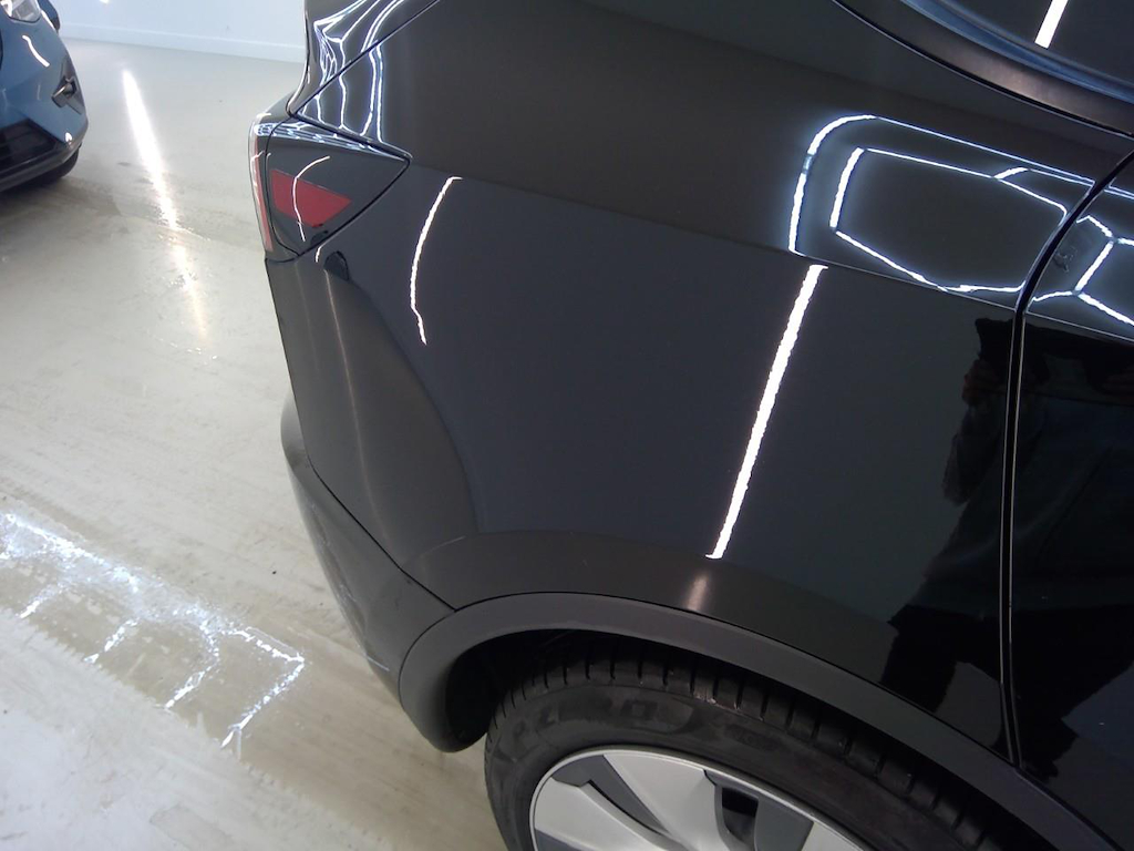 Foto 23 van Tesla Model Y