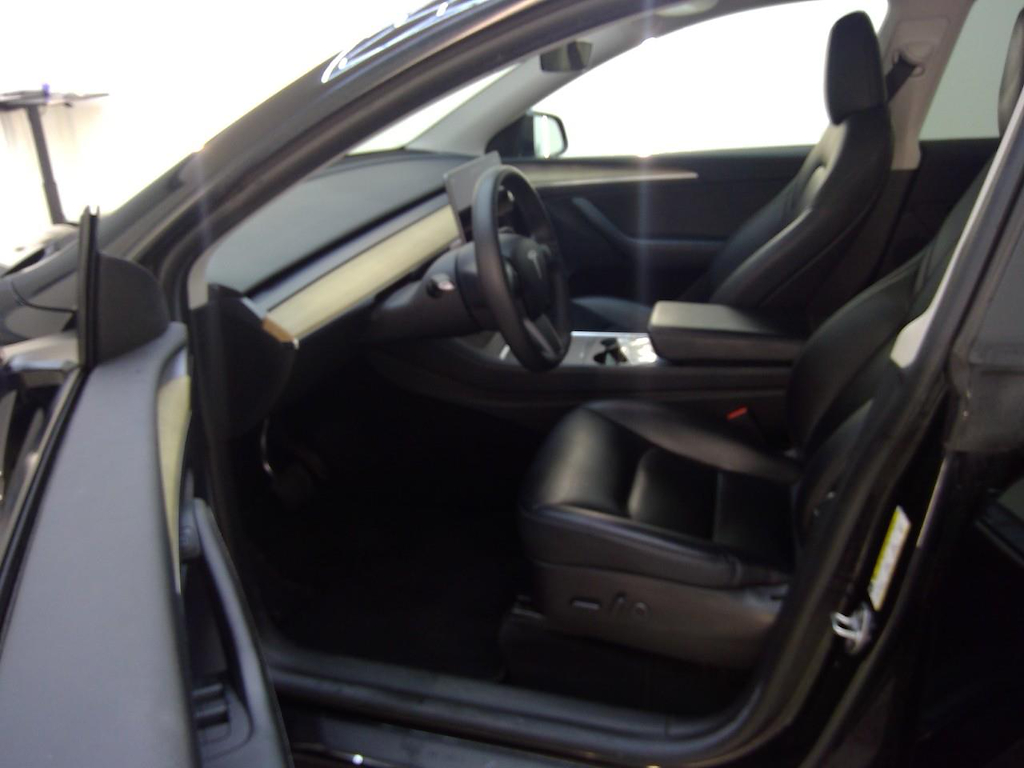 Foto 7 van Tesla Model Y