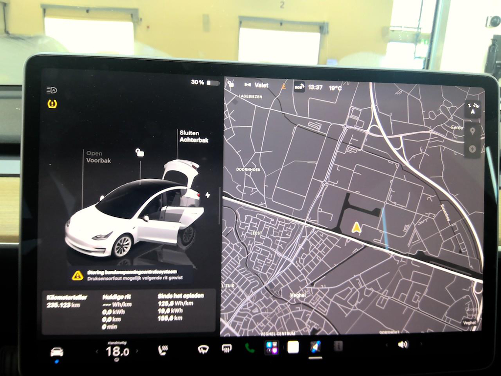 Foto 17 van Tesla Model 3