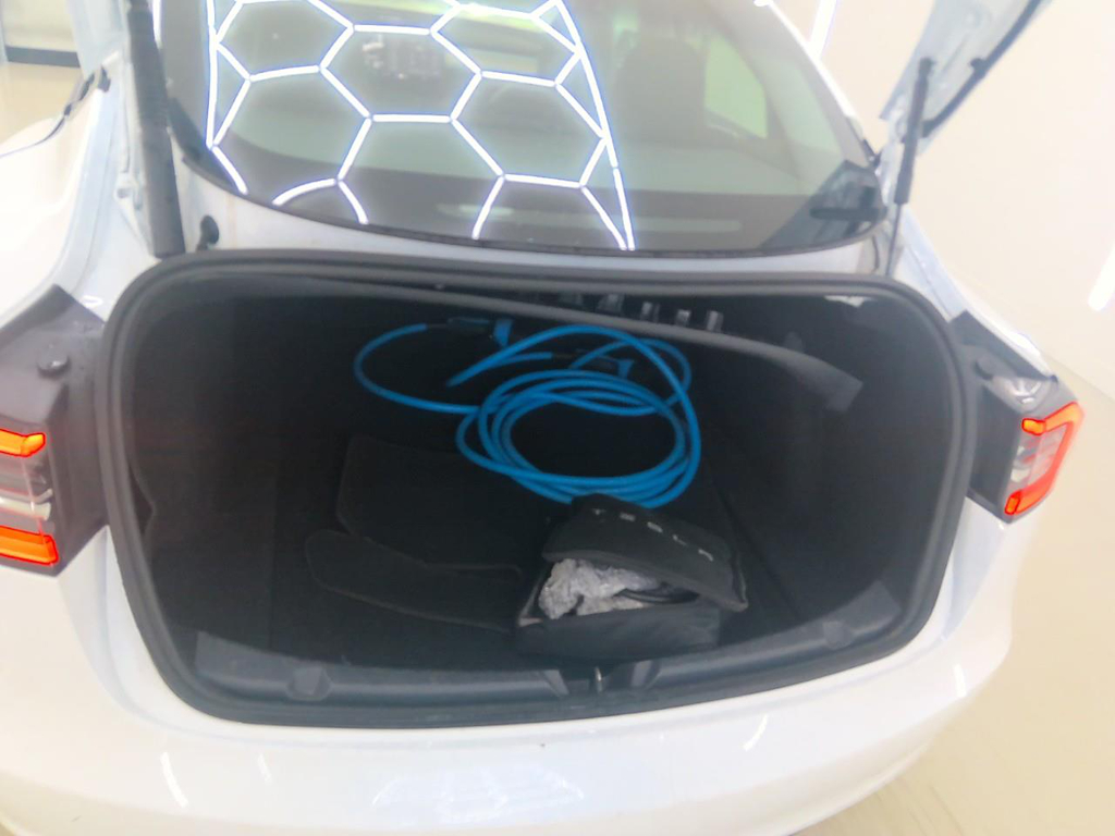Foto 9 van Tesla Model 3