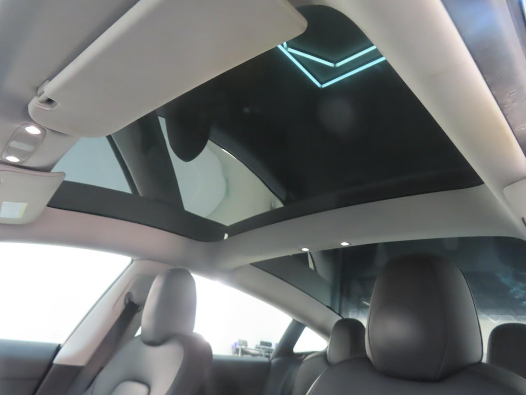 Foto 19 van Tesla Model 3