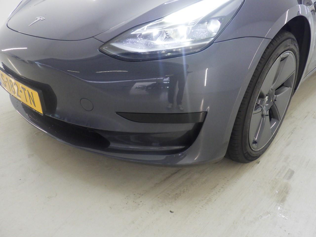 Foto 30 van Tesla Model 3