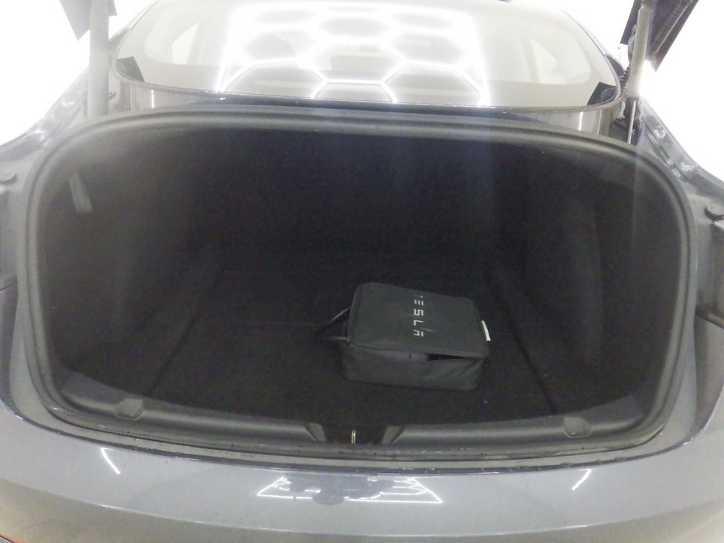Foto 10 van Tesla Model 3