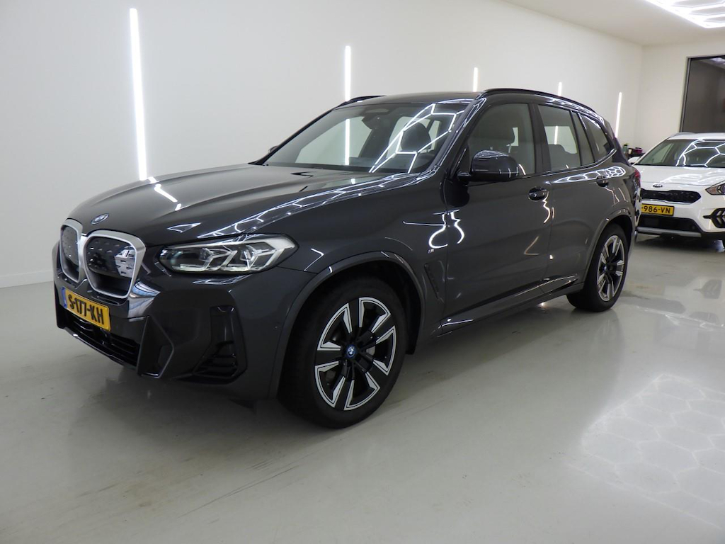 Foto 2 van BMW ix3