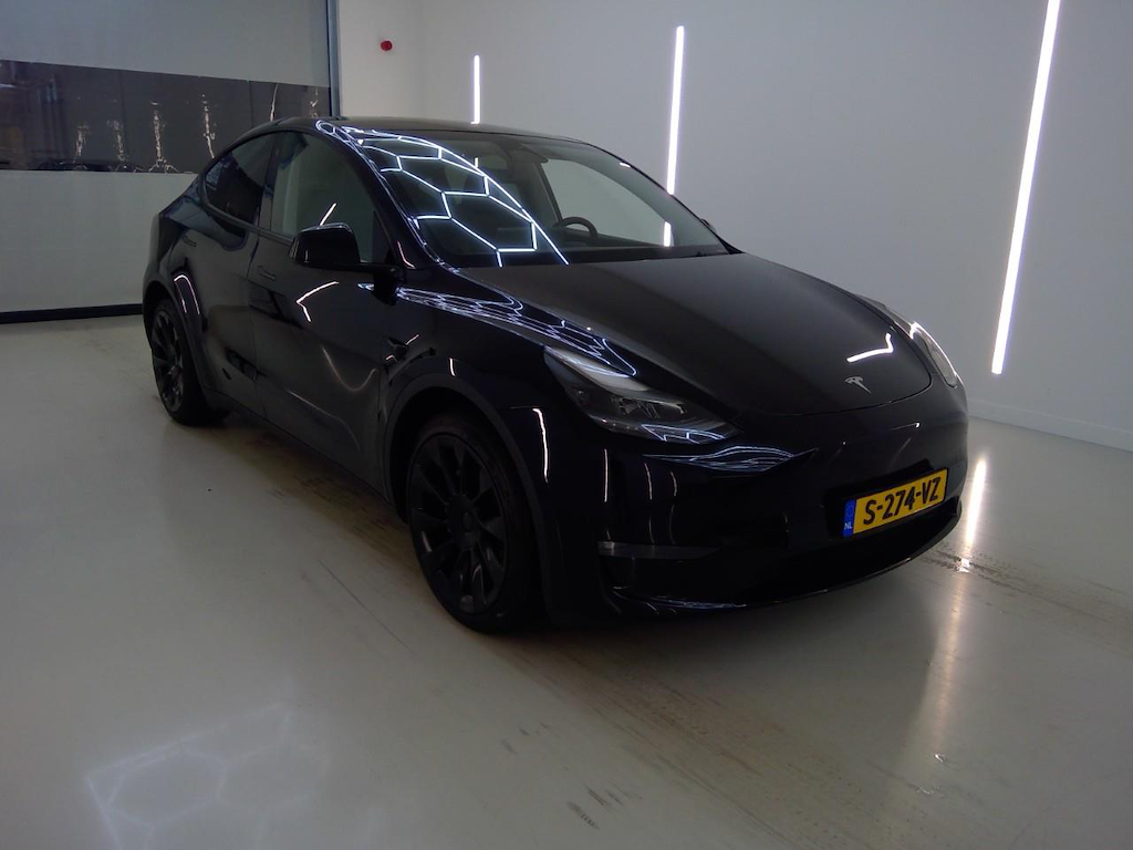 Foto 5 van Tesla Model Y