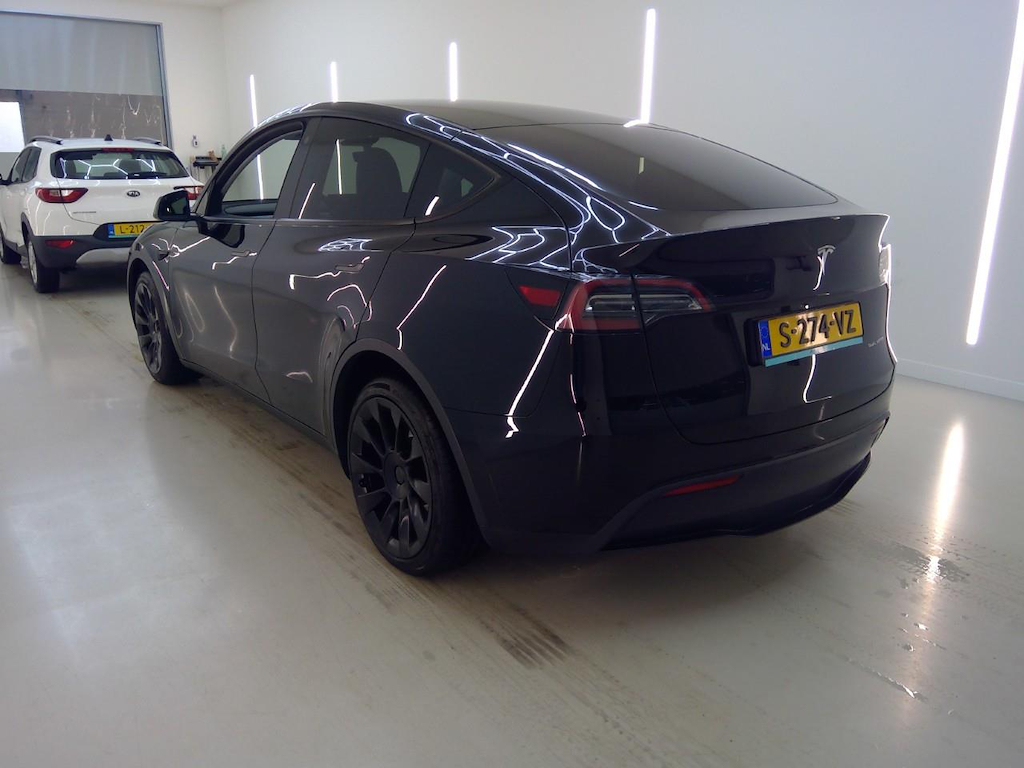 Foto 6 van Tesla Model Y