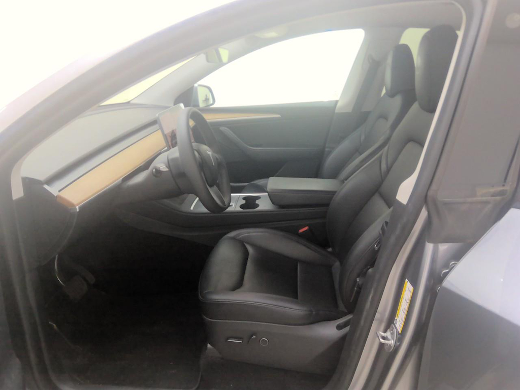 Foto 6 van Tesla Model Y