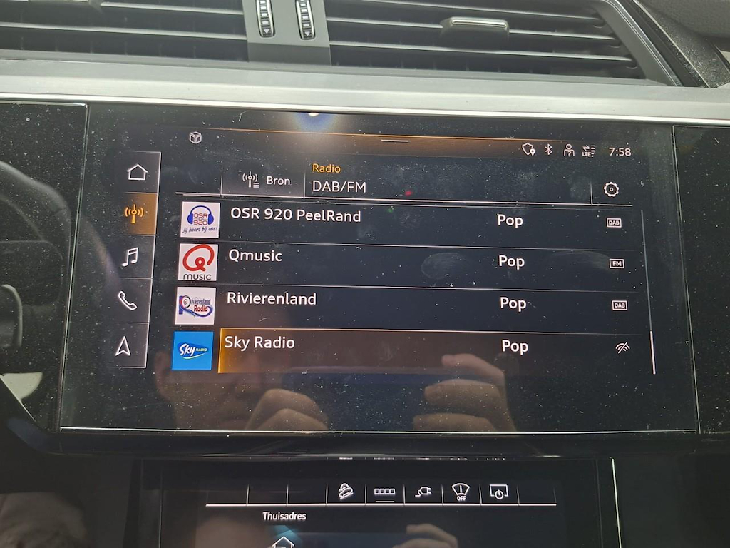 Foto 16 van Audi e-tron