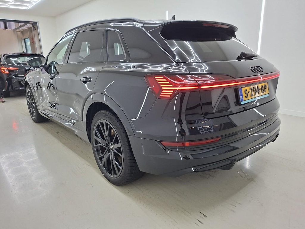 Foto 6 van Audi e-tron