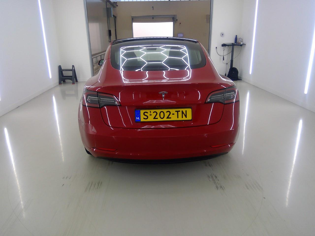 Foto 33 van Tesla Model 3