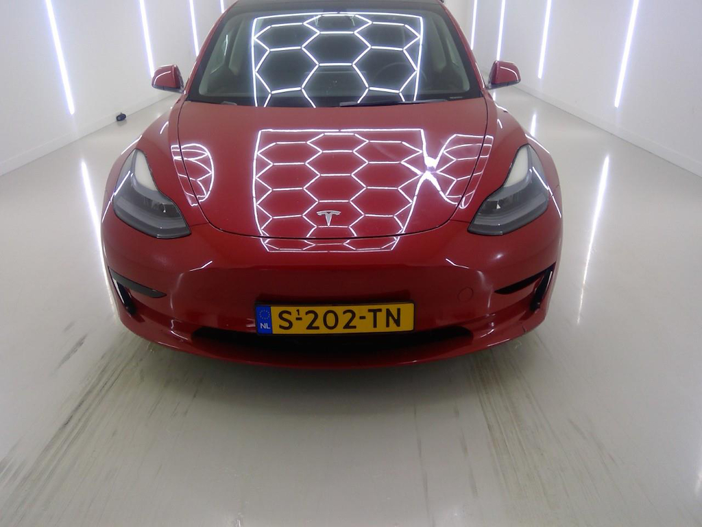 Foto 35 van Tesla Model 3