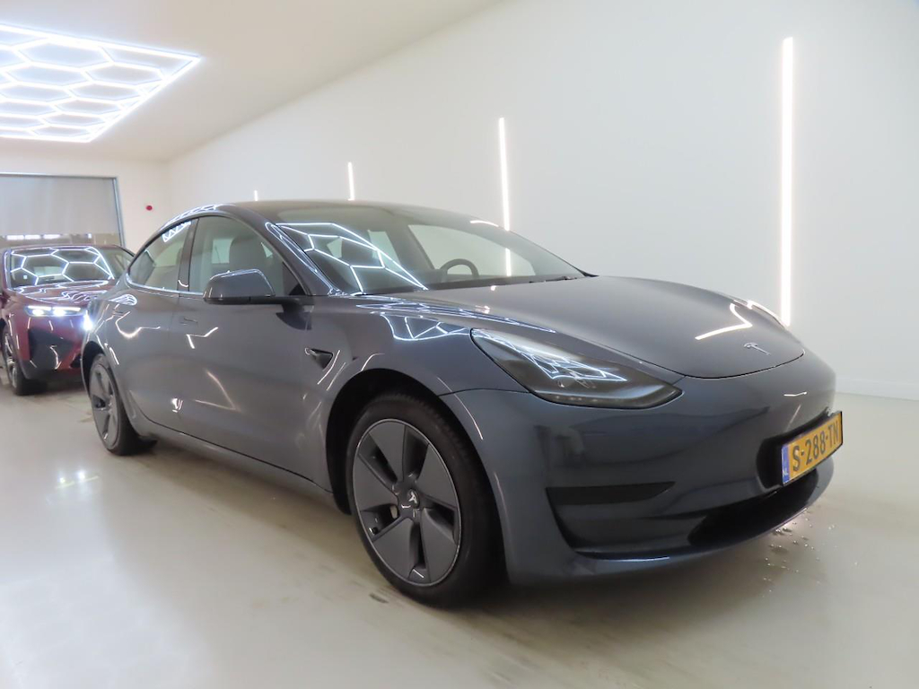 Foto 2 van Tesla Model 3