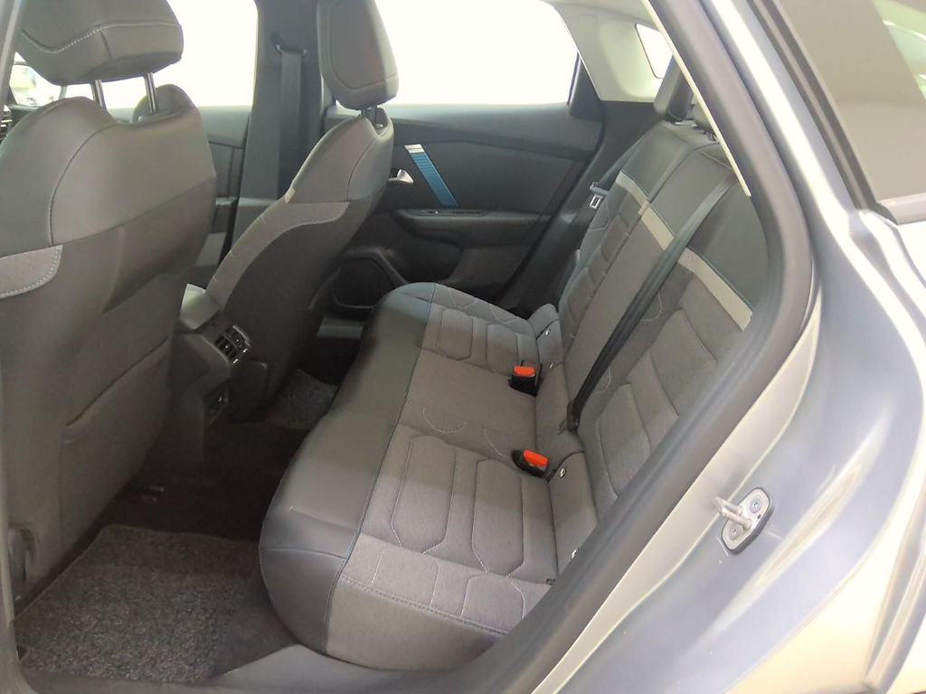 Foto 9 van Citroën ë-C4 X