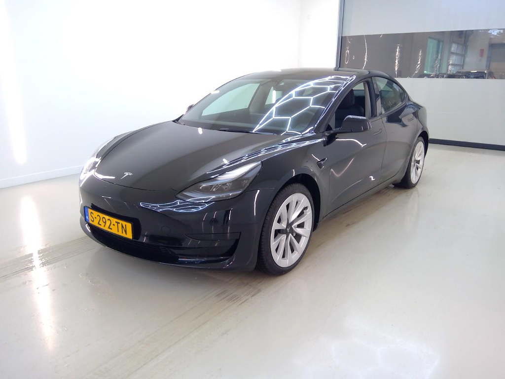 Foto 2 van Tesla Model 3