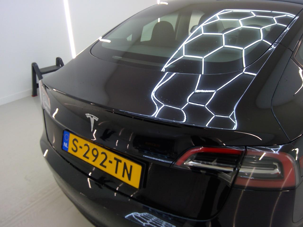 Foto 31 van Tesla Model 3