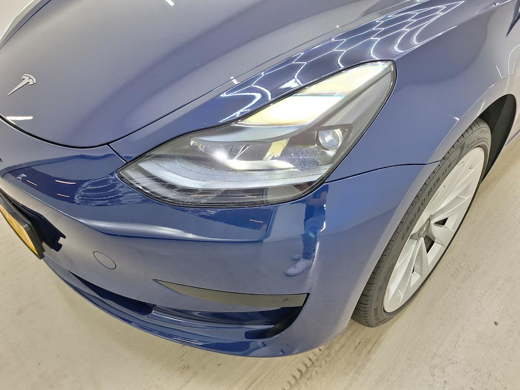 Foto 21 van Tesla Model 3