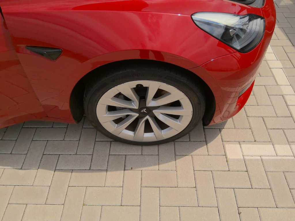 Foto 32 van Tesla Model 3