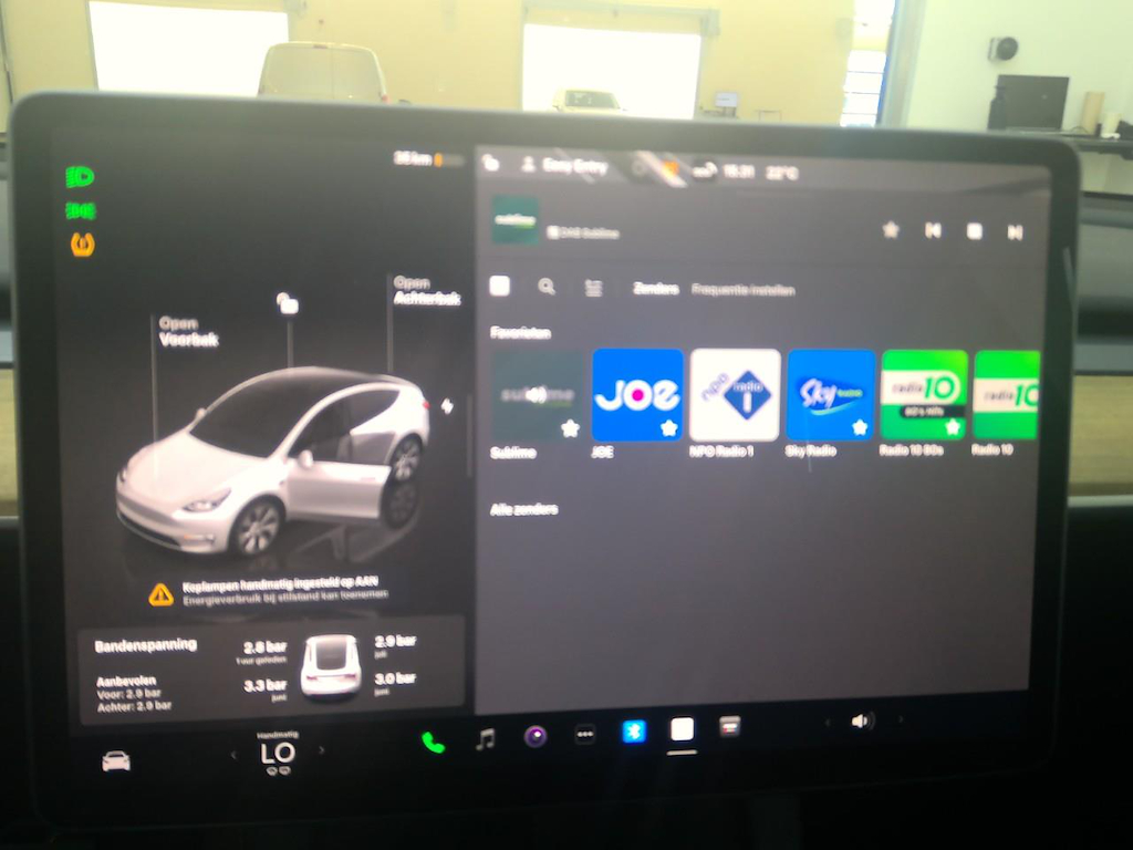 Foto 20 van Tesla Model Y