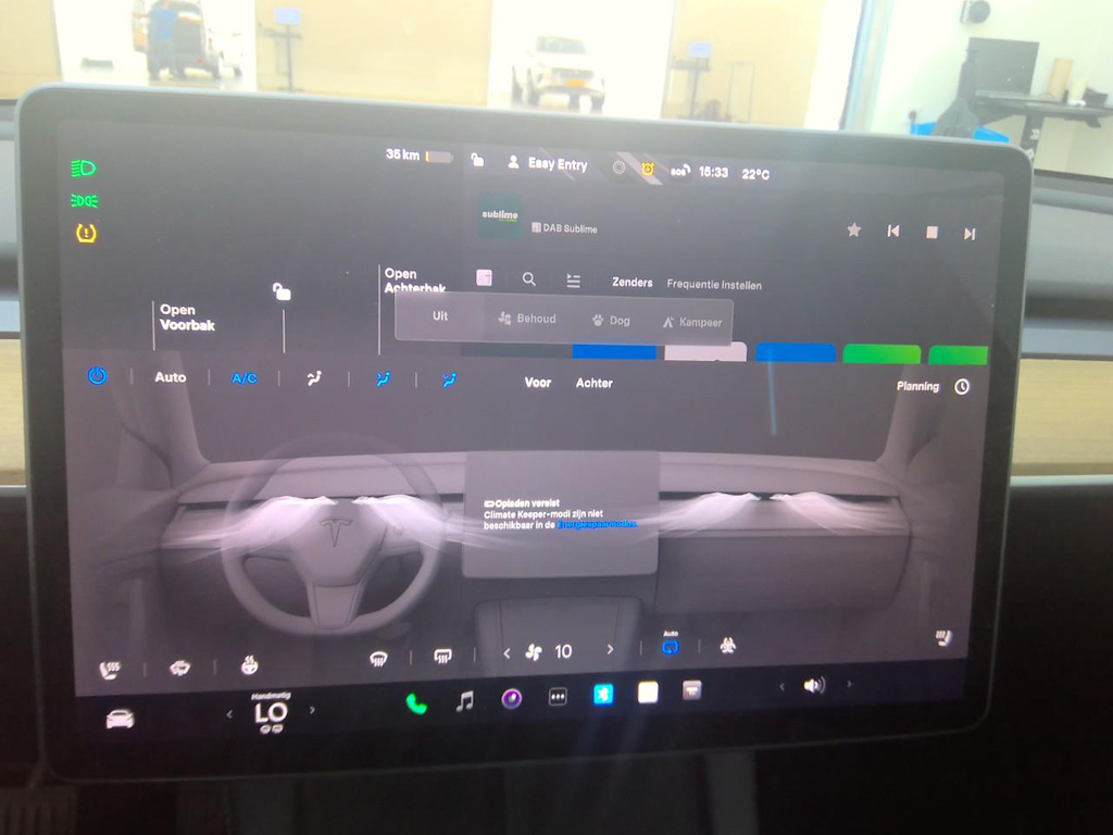 Foto 21 van Tesla Model Y