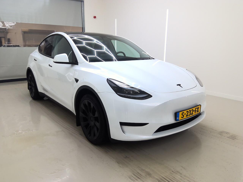Foto 9 van Tesla Model Y