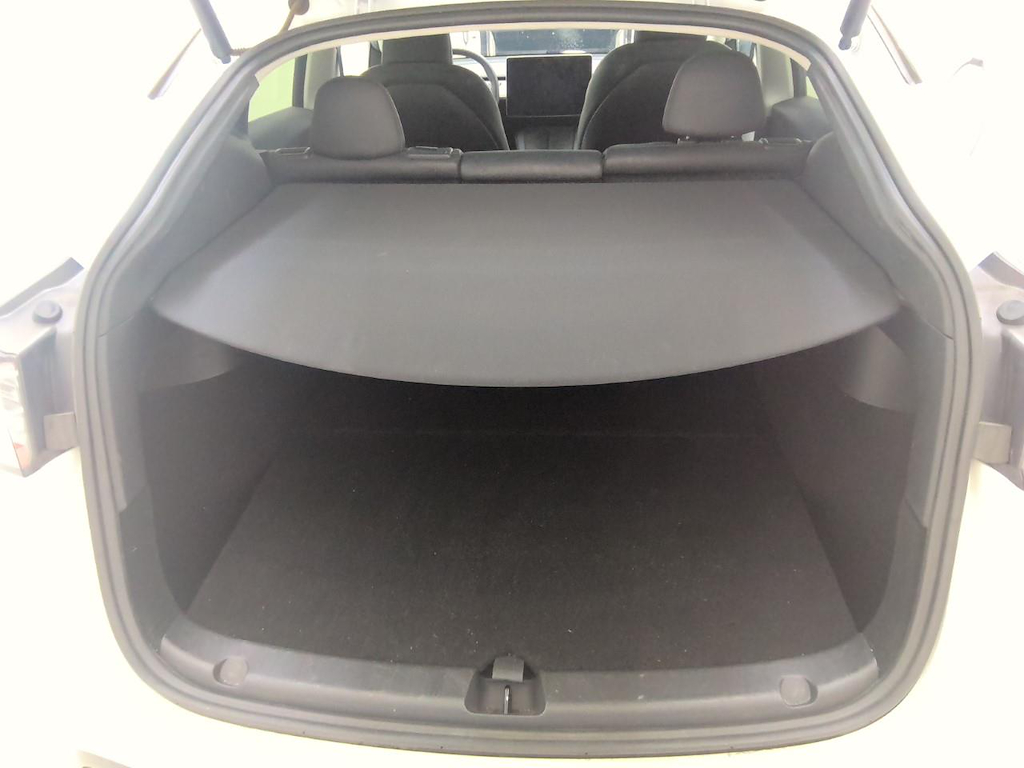 Foto 17 van Tesla Model Y