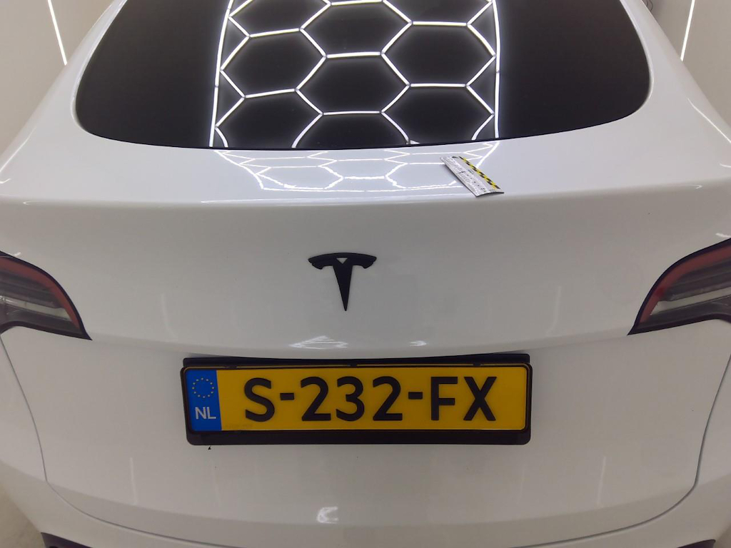 Foto 54 van Tesla Model Y