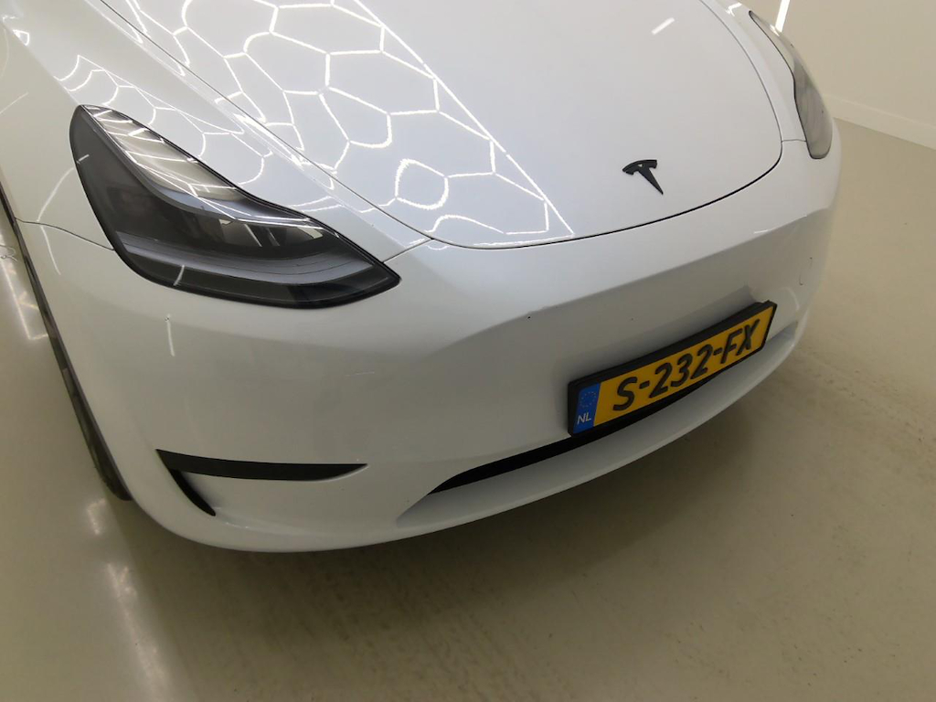 Foto 55 van Tesla Model Y