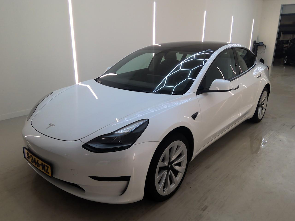 Foto 2 van Tesla Model 3
