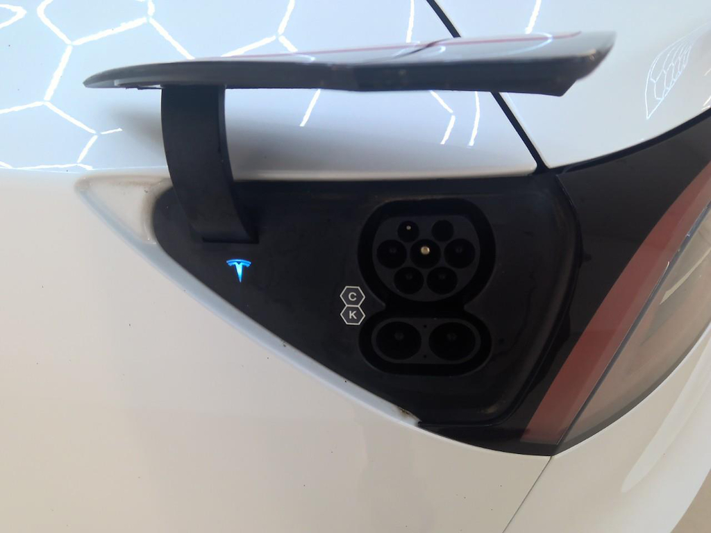 Foto 11 van Tesla Model 3