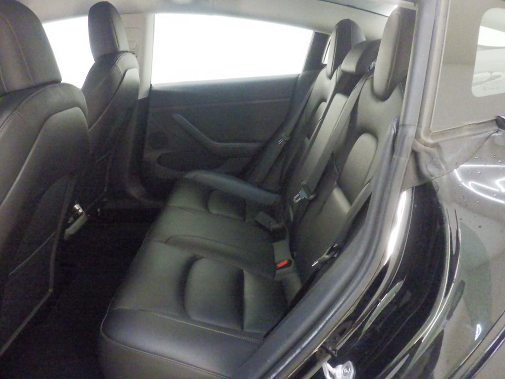 Foto 9 van Tesla Model 3