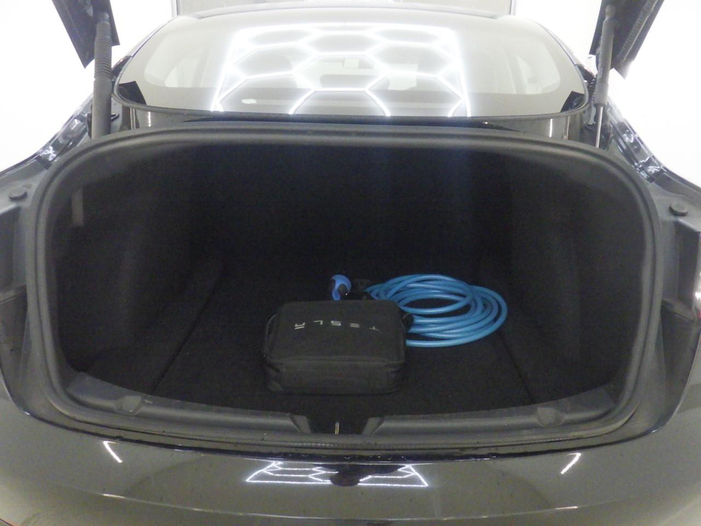 Foto 10 van Tesla Model 3