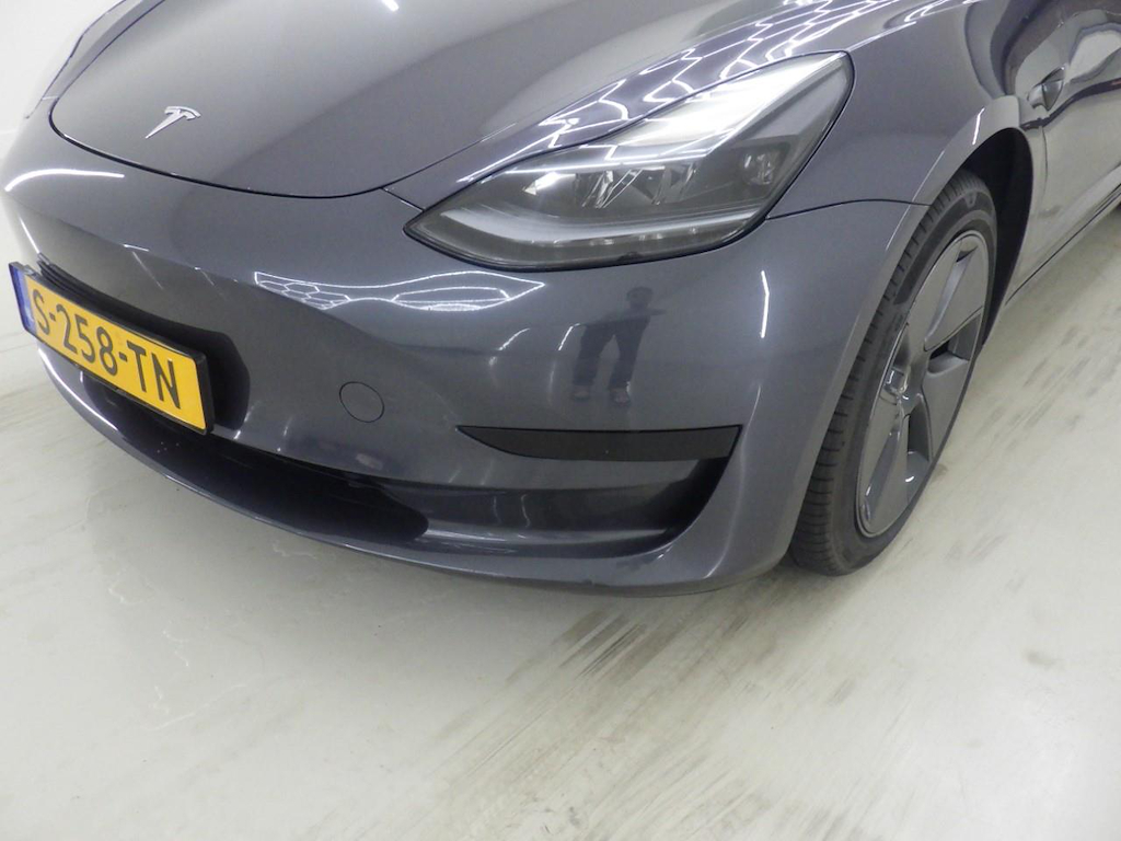 Foto 29 van Tesla Model 3