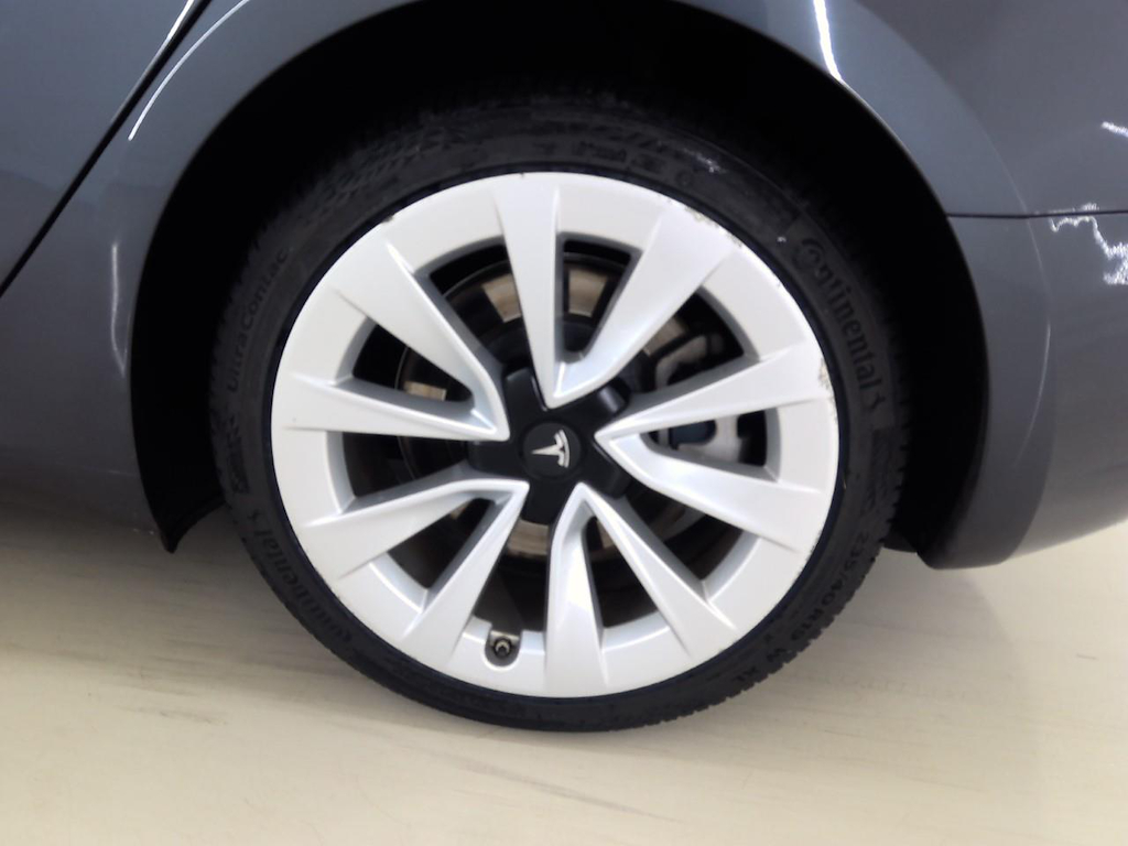 Foto 12 van Tesla Model 3