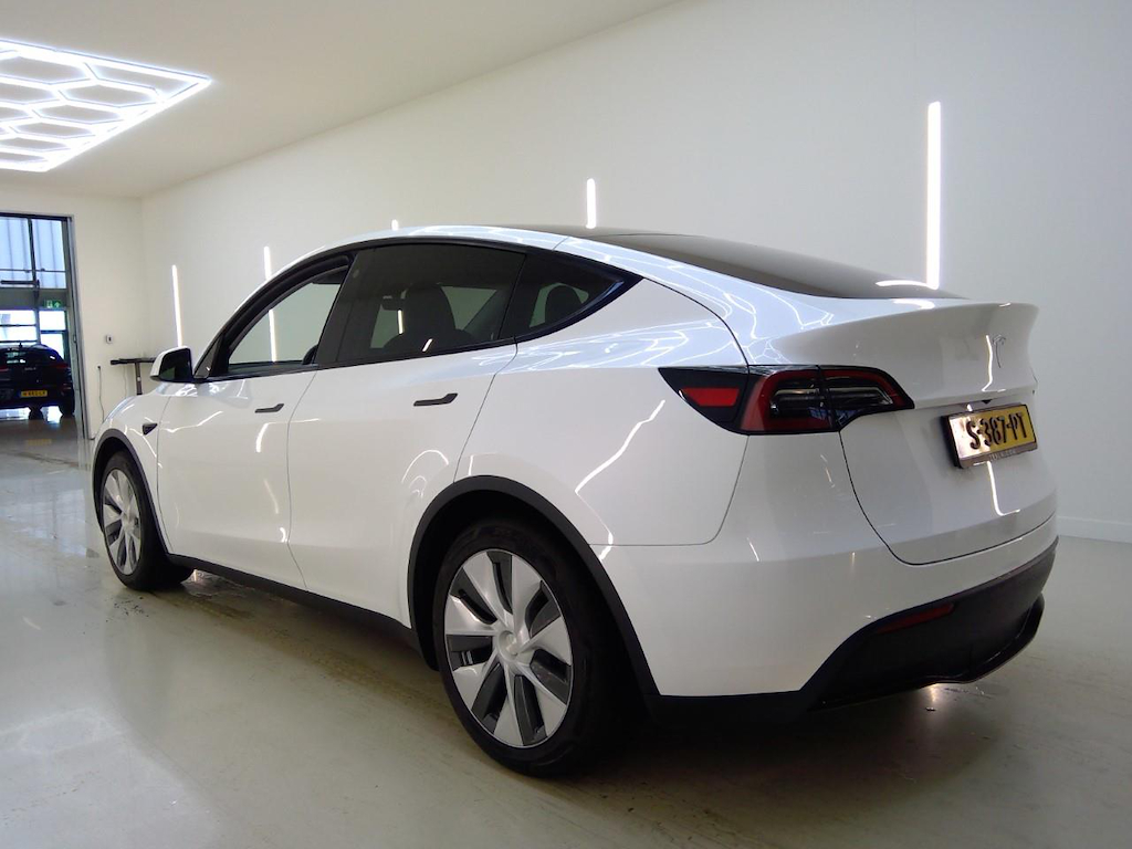 Foto 5 van Tesla Model Y