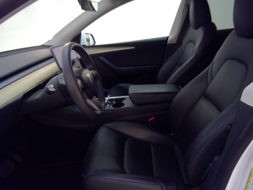 Foto 7 van Tesla Model Y