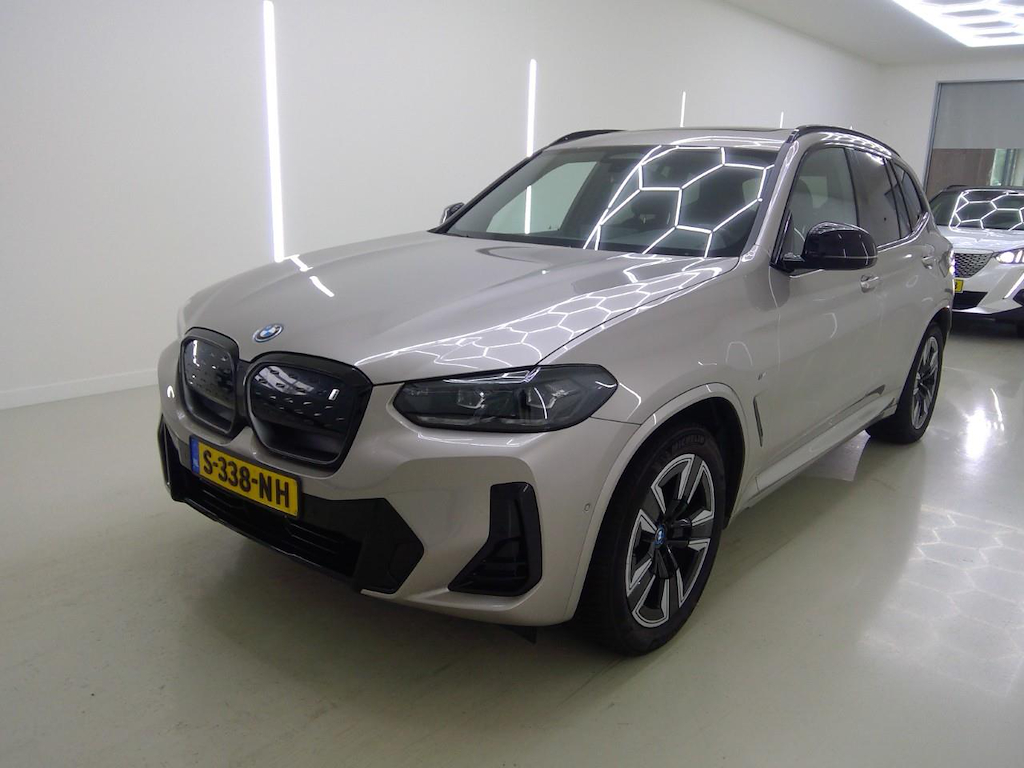 Foto 2 van BMW ix3