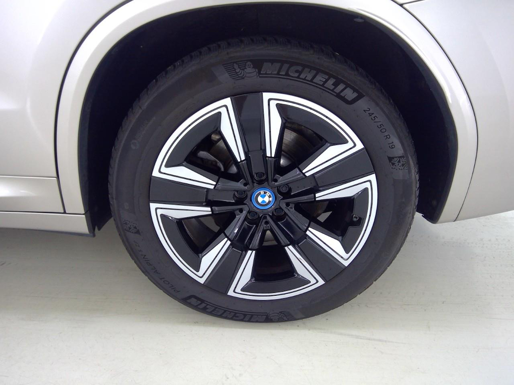Foto 13 van BMW ix3