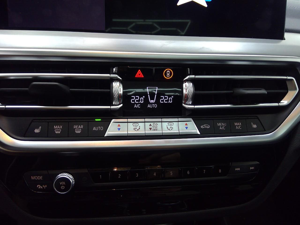 Foto 17 van BMW ix3