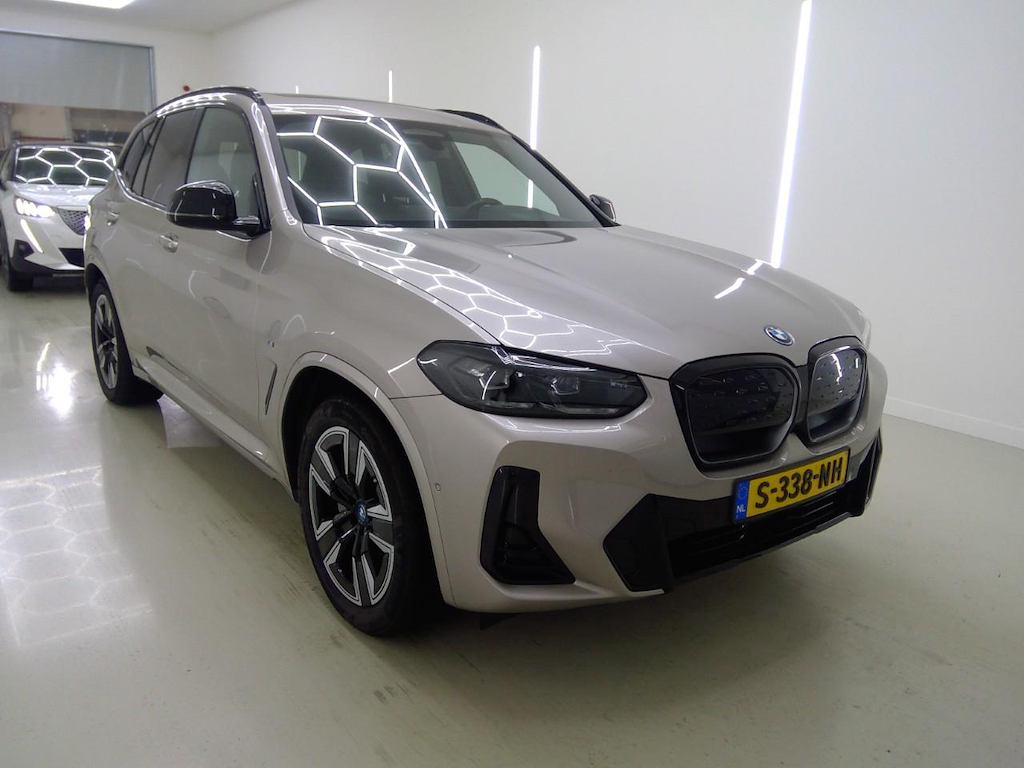 Foto 6 van BMW ix3