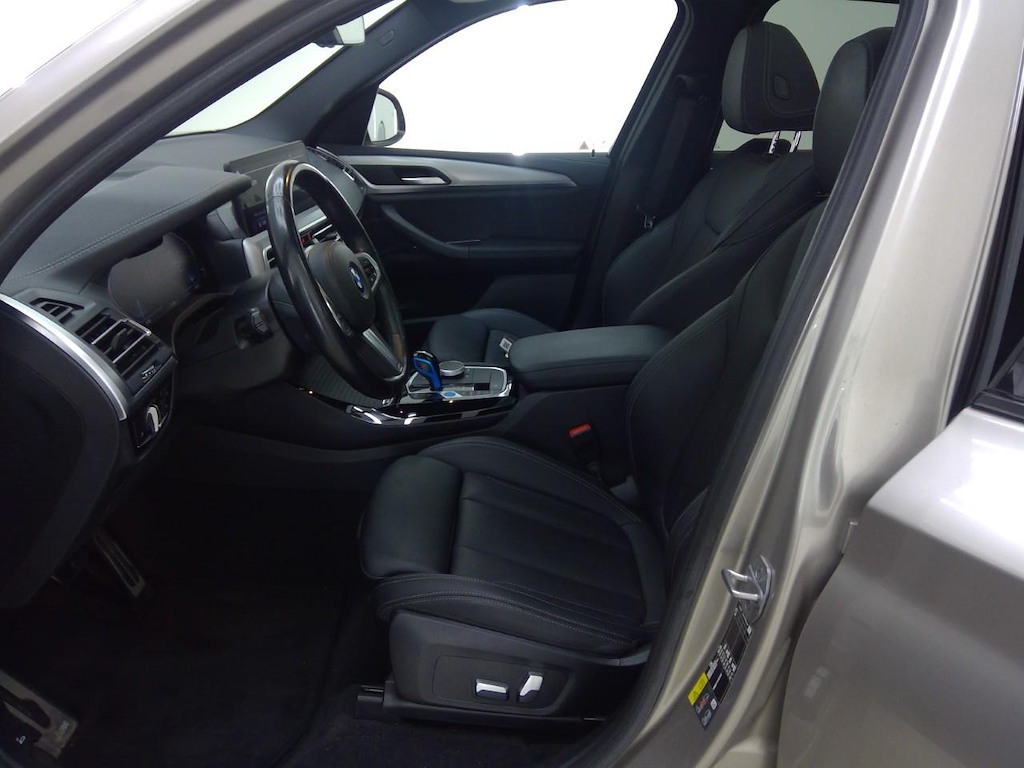 Foto 8 van BMW ix3