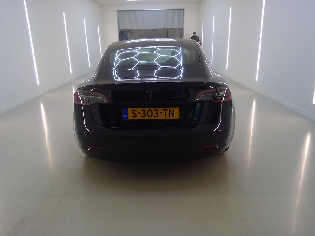 Foto 23 van Tesla Model 3