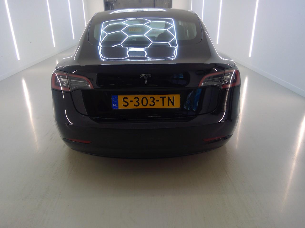Foto 24 van Tesla Model 3