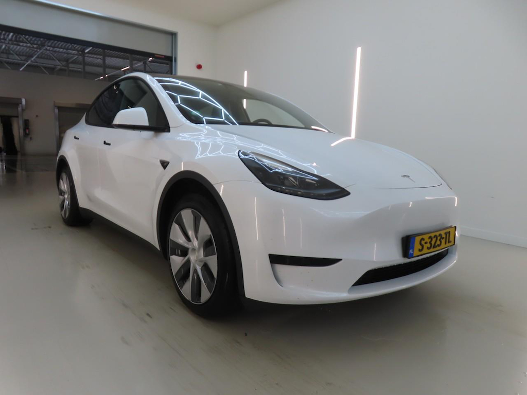 Foto 3 van Tesla Model Y