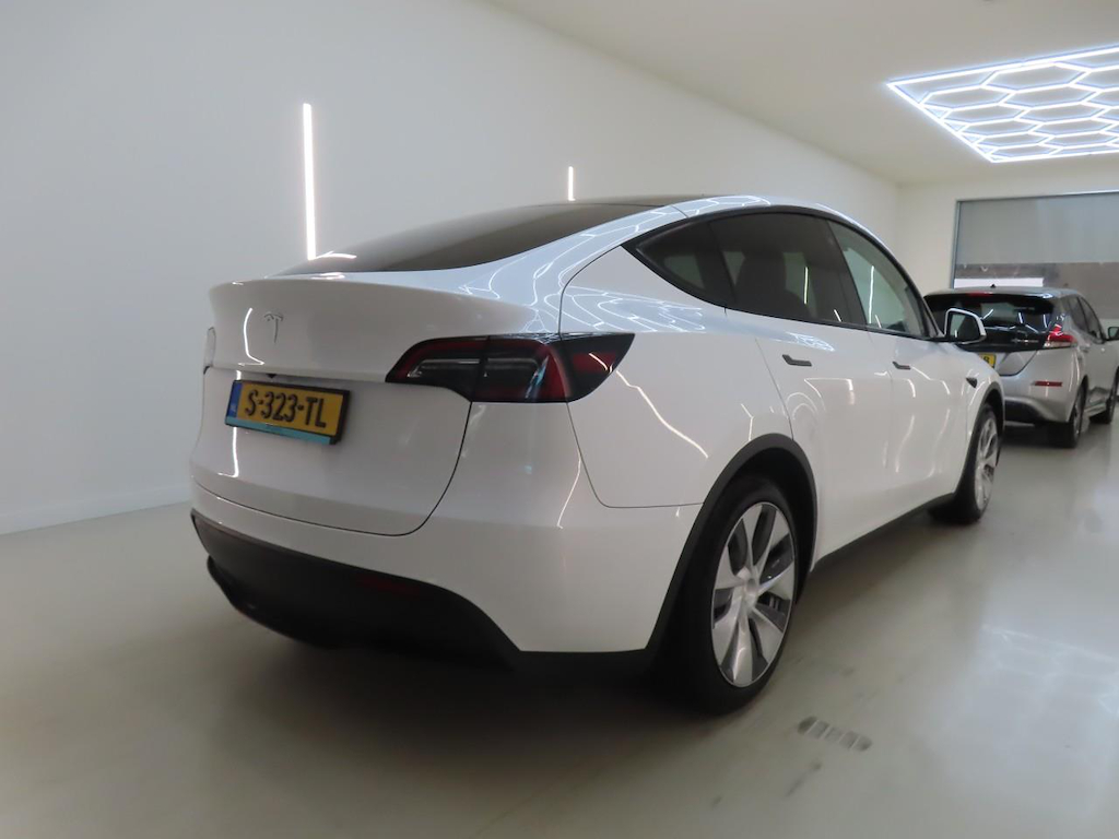 Foto 4 van Tesla Model Y