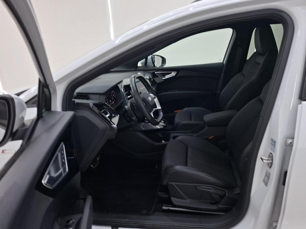 Foto 12 van Audi Q4 e-tron