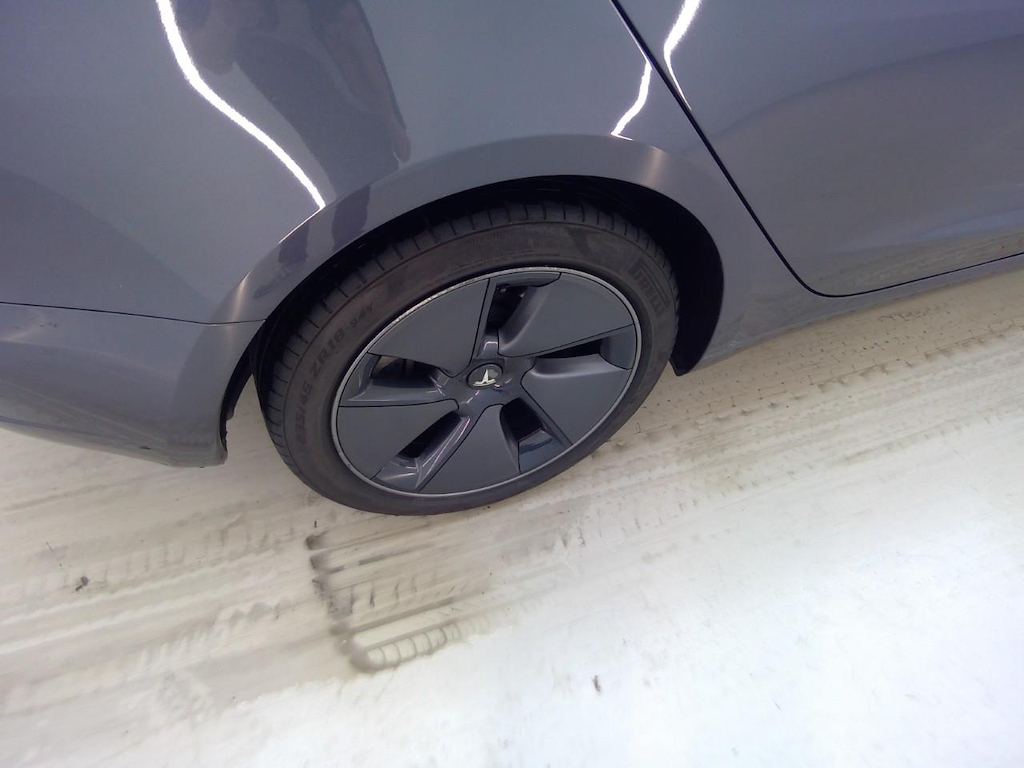 Foto 23 van Tesla Model 3