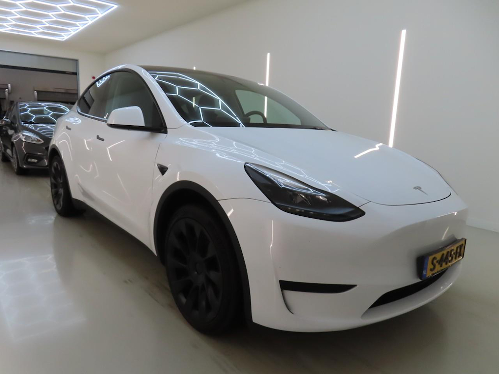 Foto 7 van Tesla Model Y