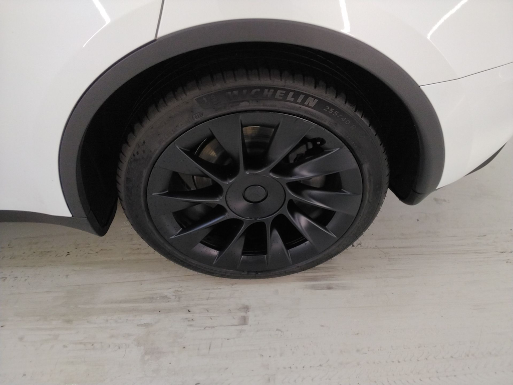Foto 12 van Tesla Model Y