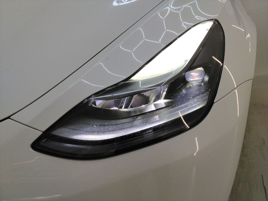 Foto 20 van Tesla Model Y